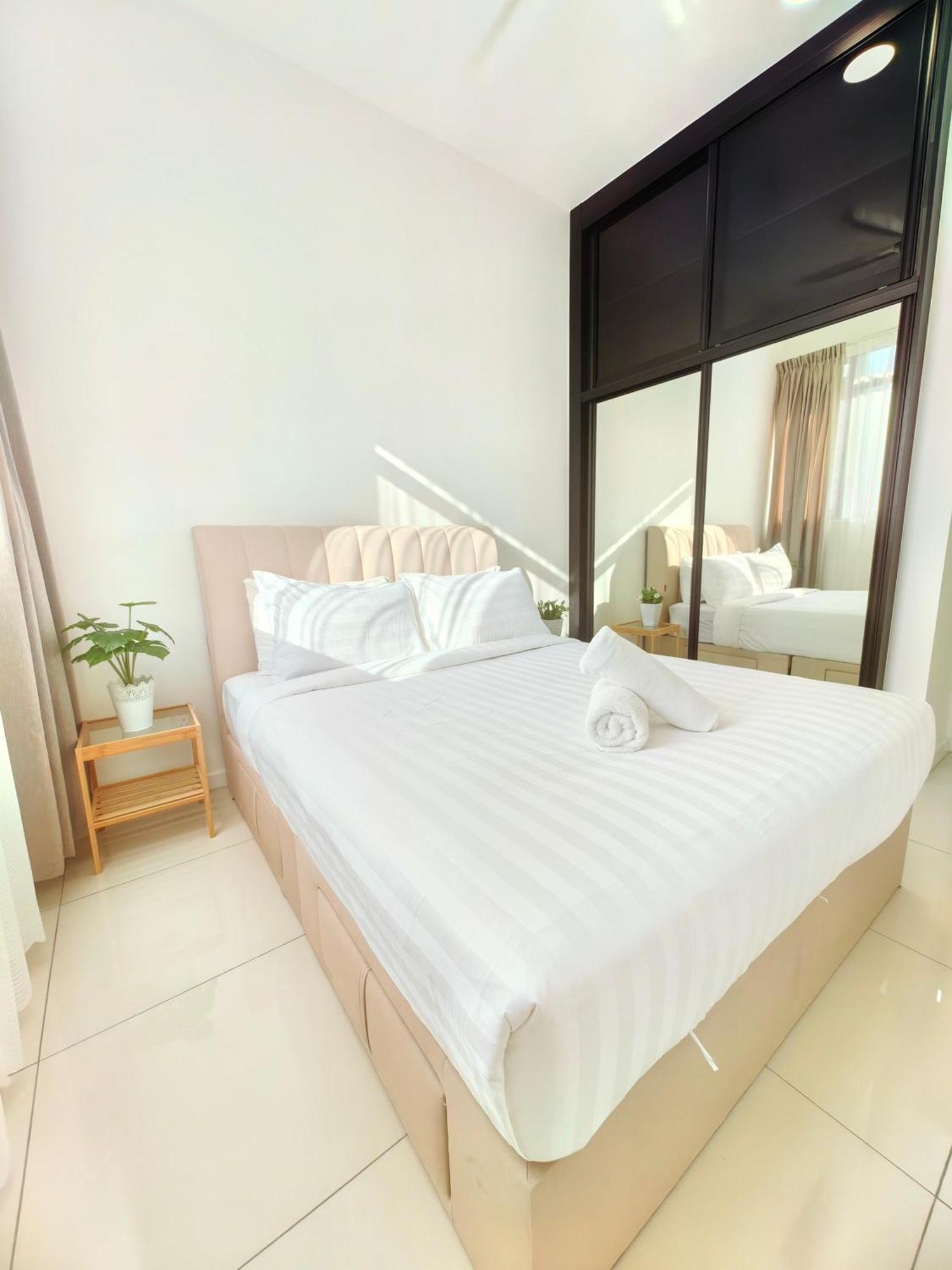 Chambers Residence Klcc By Purple Orchid Kuala Lumpur Bagian luar foto