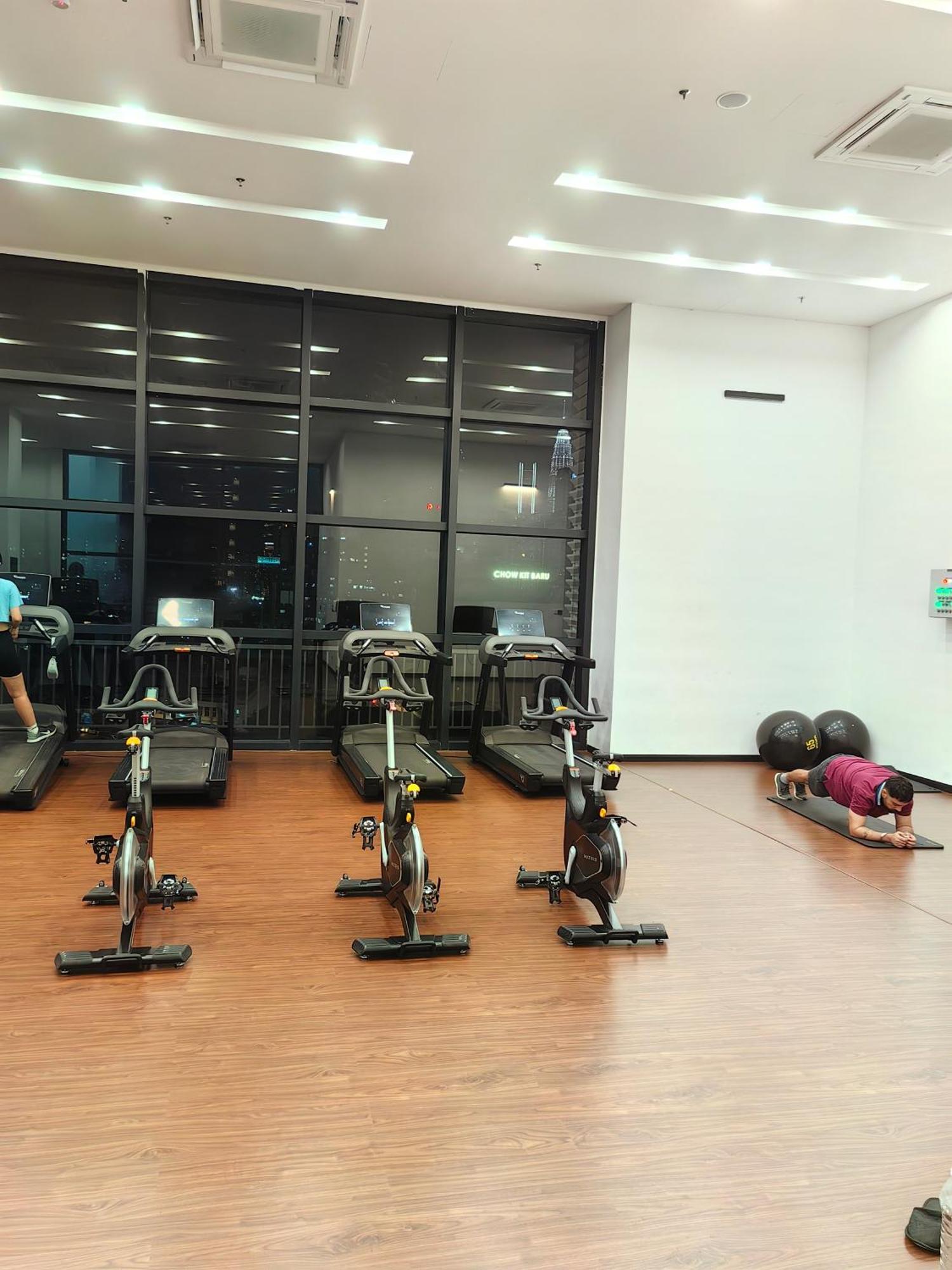 Chambers Residence Klcc By Purple Orchid Kuala Lumpur Bagian luar foto